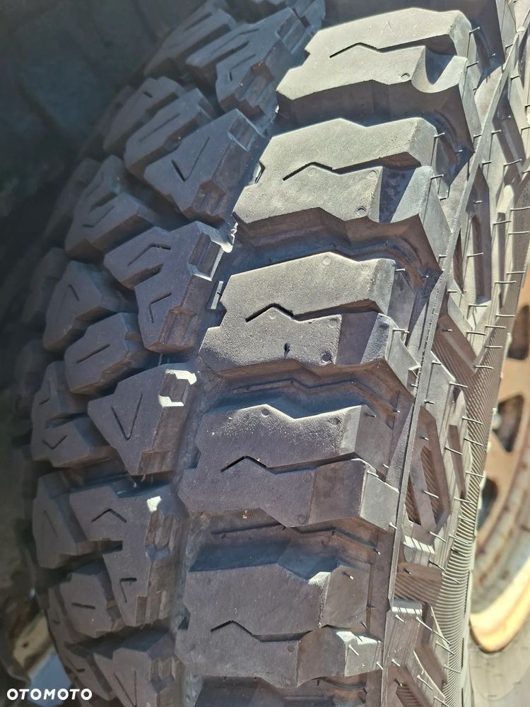 Mitsubishi Pajero - 5