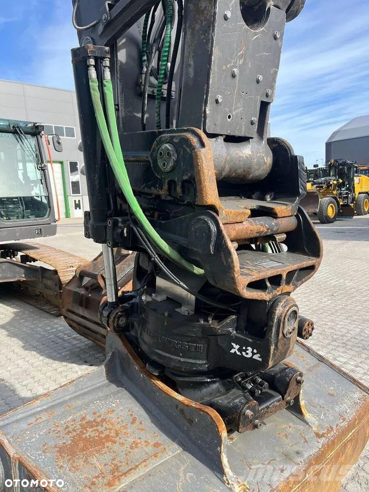 Volvo EC 300 EL - 16