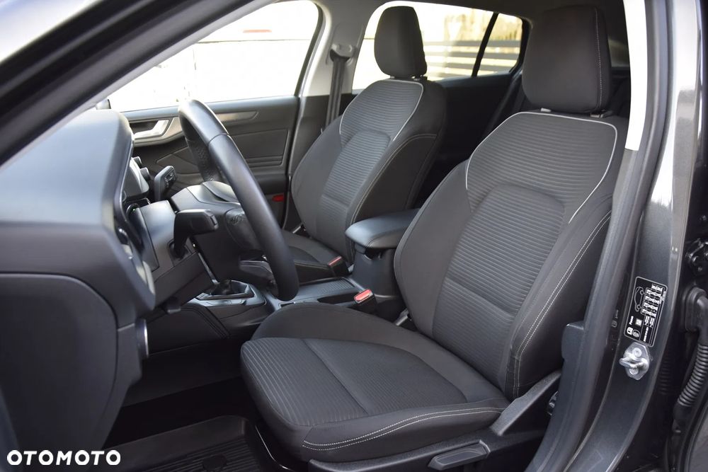 Ford Focus 1.0 EcoBoost STart-Stopp-System TITANIUM - 24