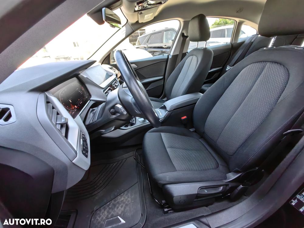 BMW Seria 2 218d Aut. Advantage - 15