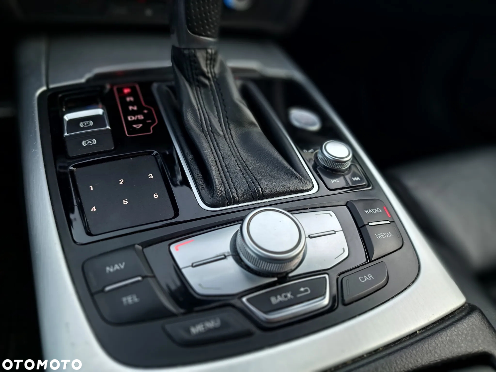 Audi A6 Avant 2.0 TDI Ultra S tronic - 18
