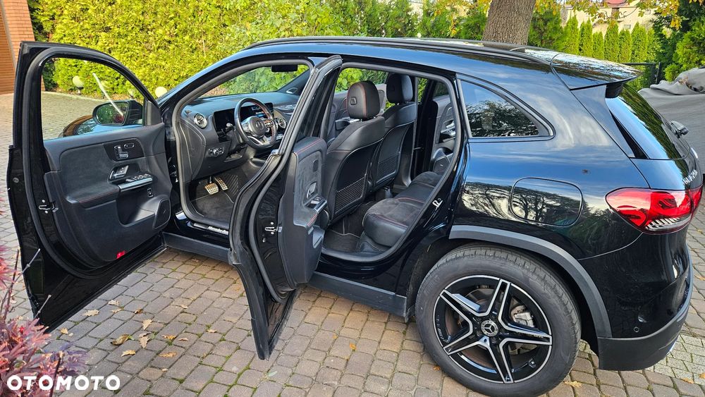 Mercedes-Benz GLA 250 4-Matic AMG Line - 15