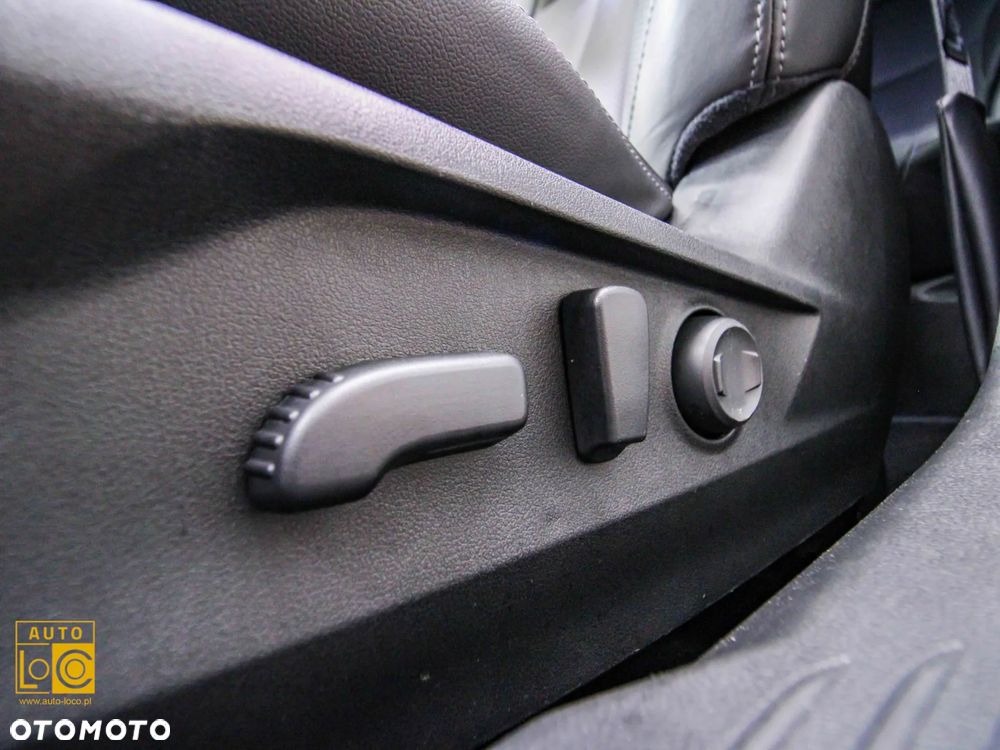 Subaru Outback 2.5i Platinum (EyeSight) Lineartronic - 35