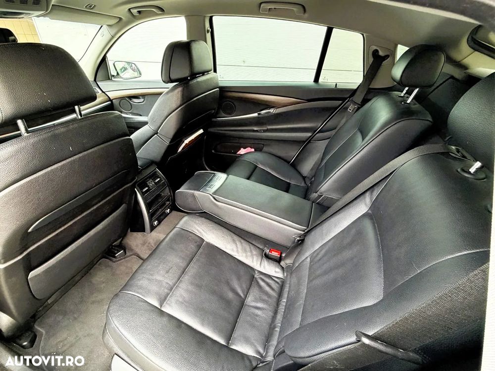 BMW Seria 5 530d xDrive Gran Turismo - 21