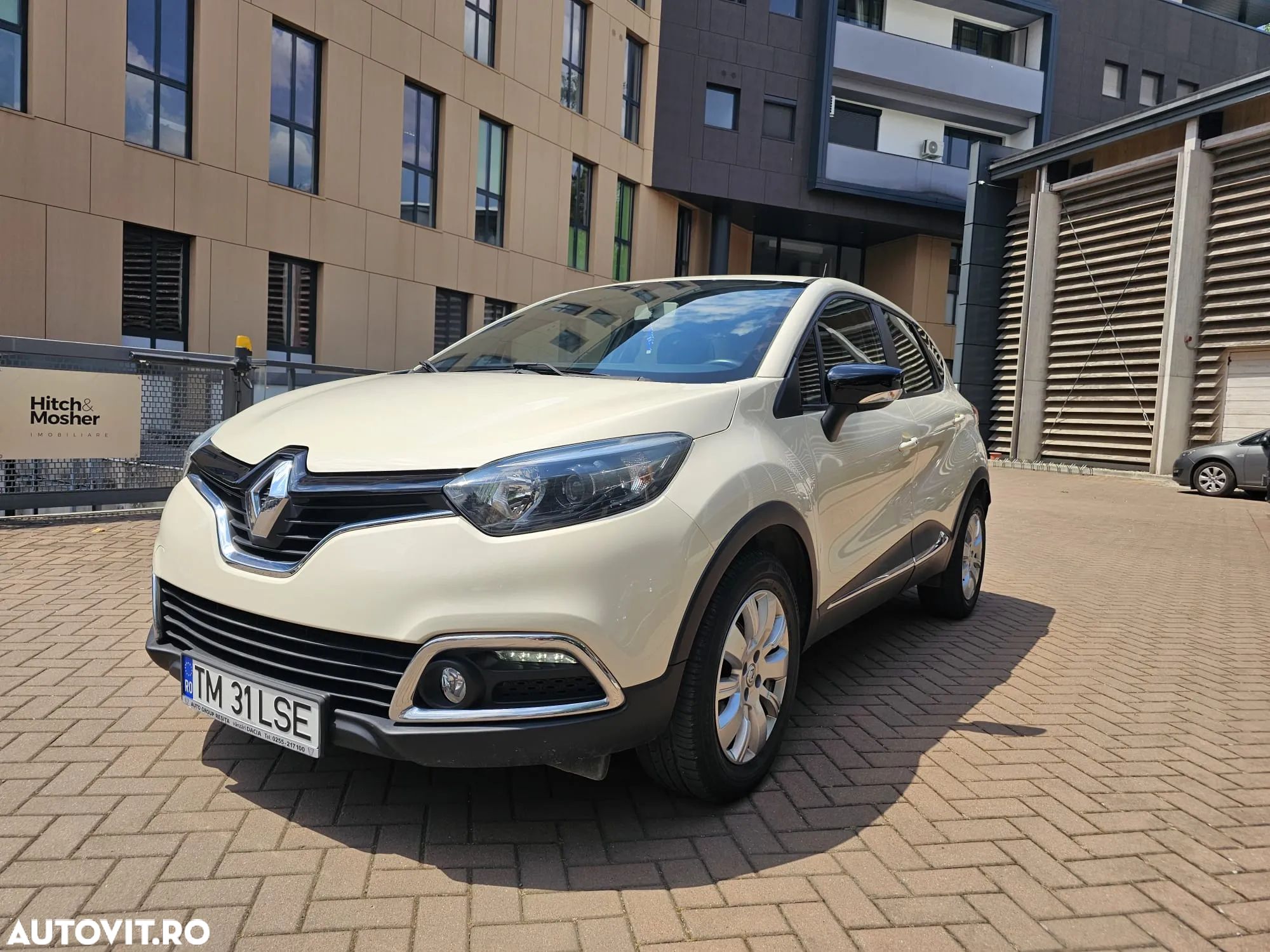 Renault Captur - 1