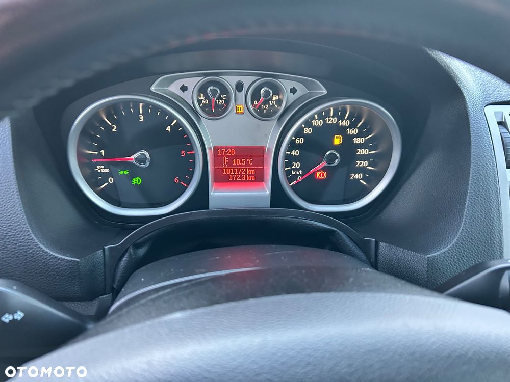 Ford Kuga 2.0 TDCi 4x4 Titanium - 22