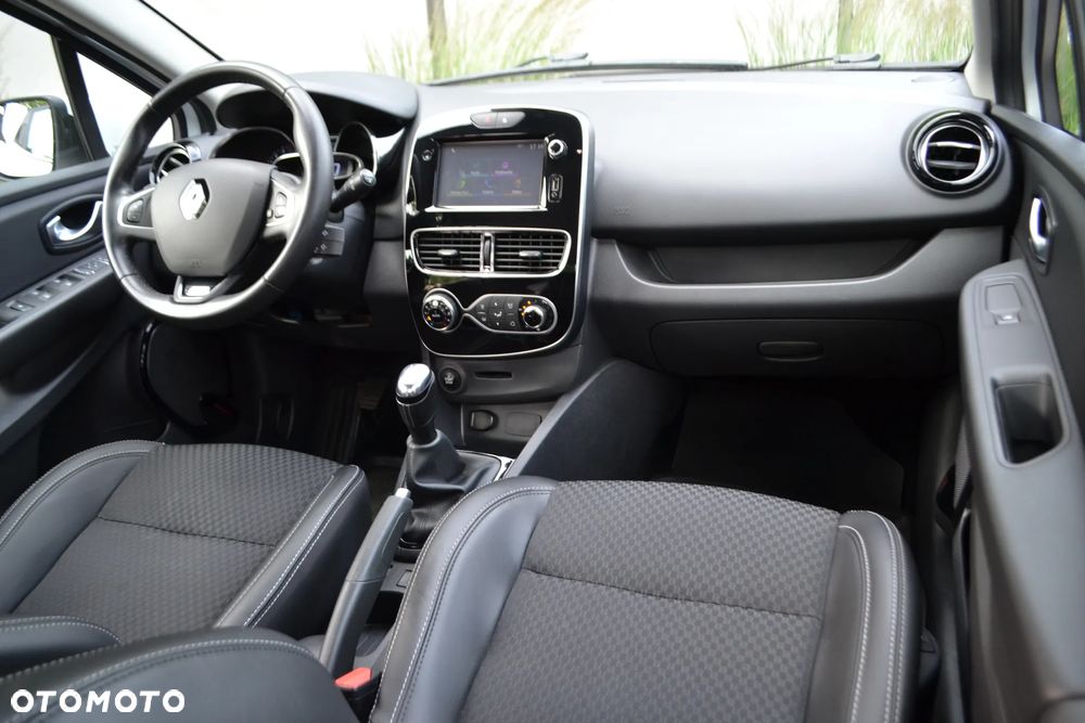 Renault Clio - 21