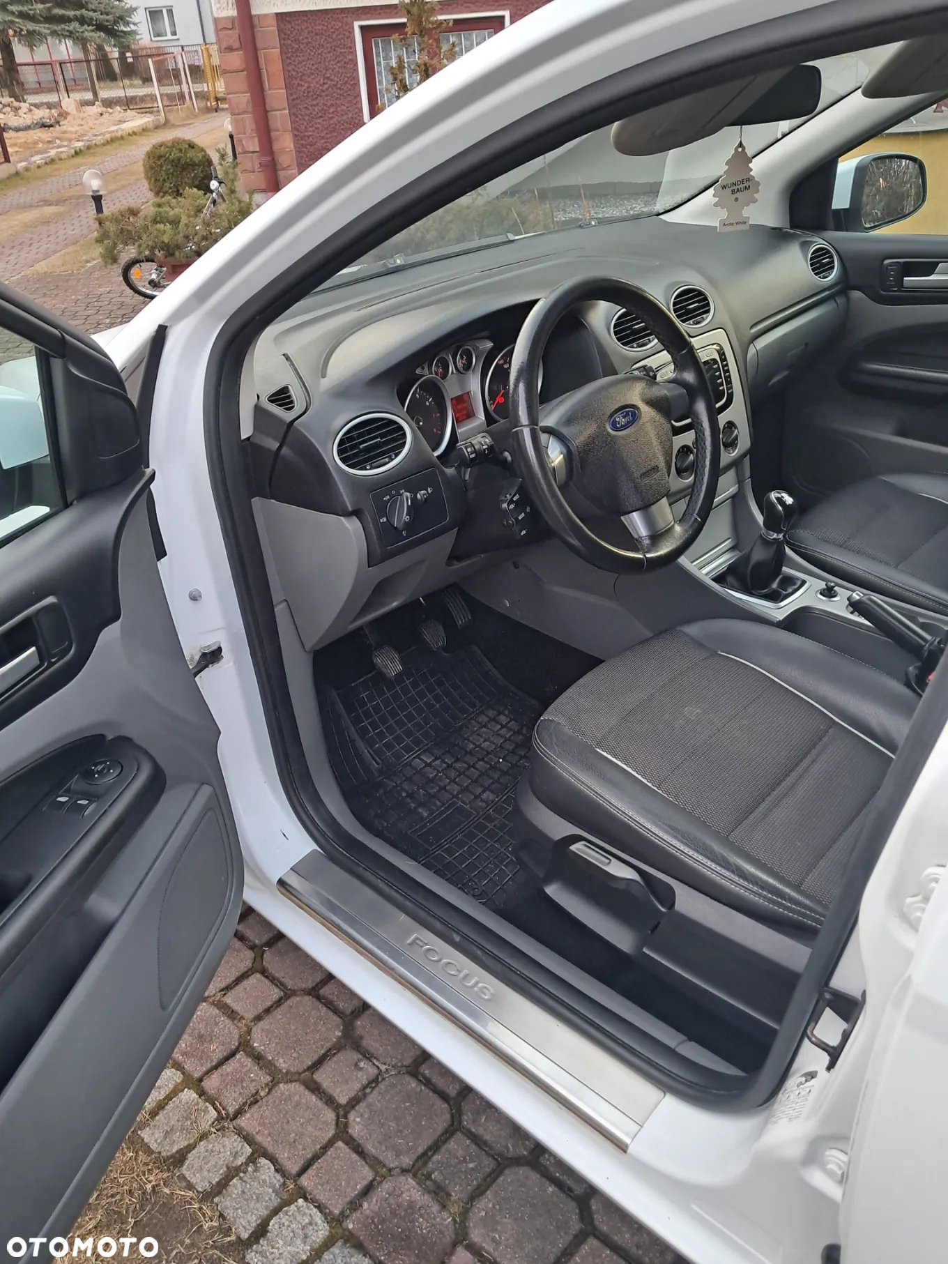 Ford Focus 1.8 White Magic - 8