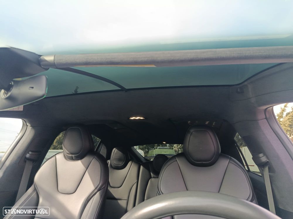 Tesla Model X 100 kWh Long Range AWD - 32