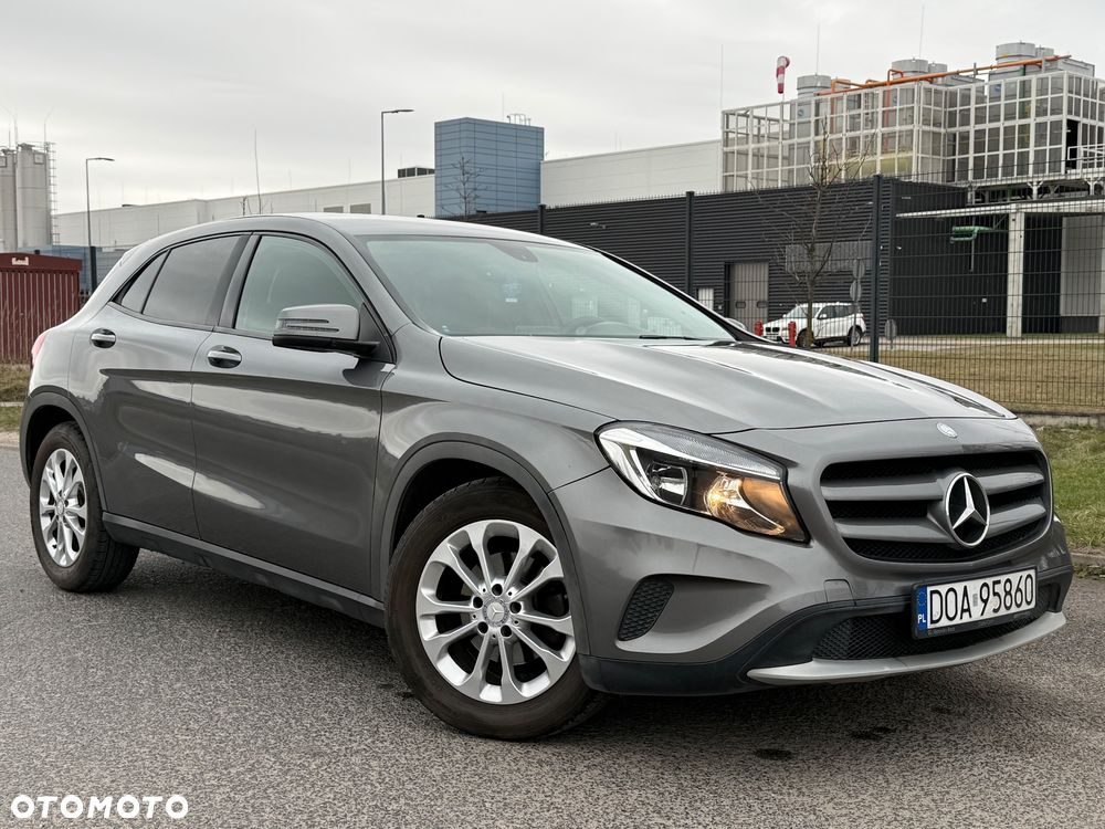 Mercedes-Benz GLA - 1