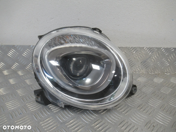 LAMPA PRZEDNIA PRZÓD PRAWA FIAT 500 LIFT 2015-2022