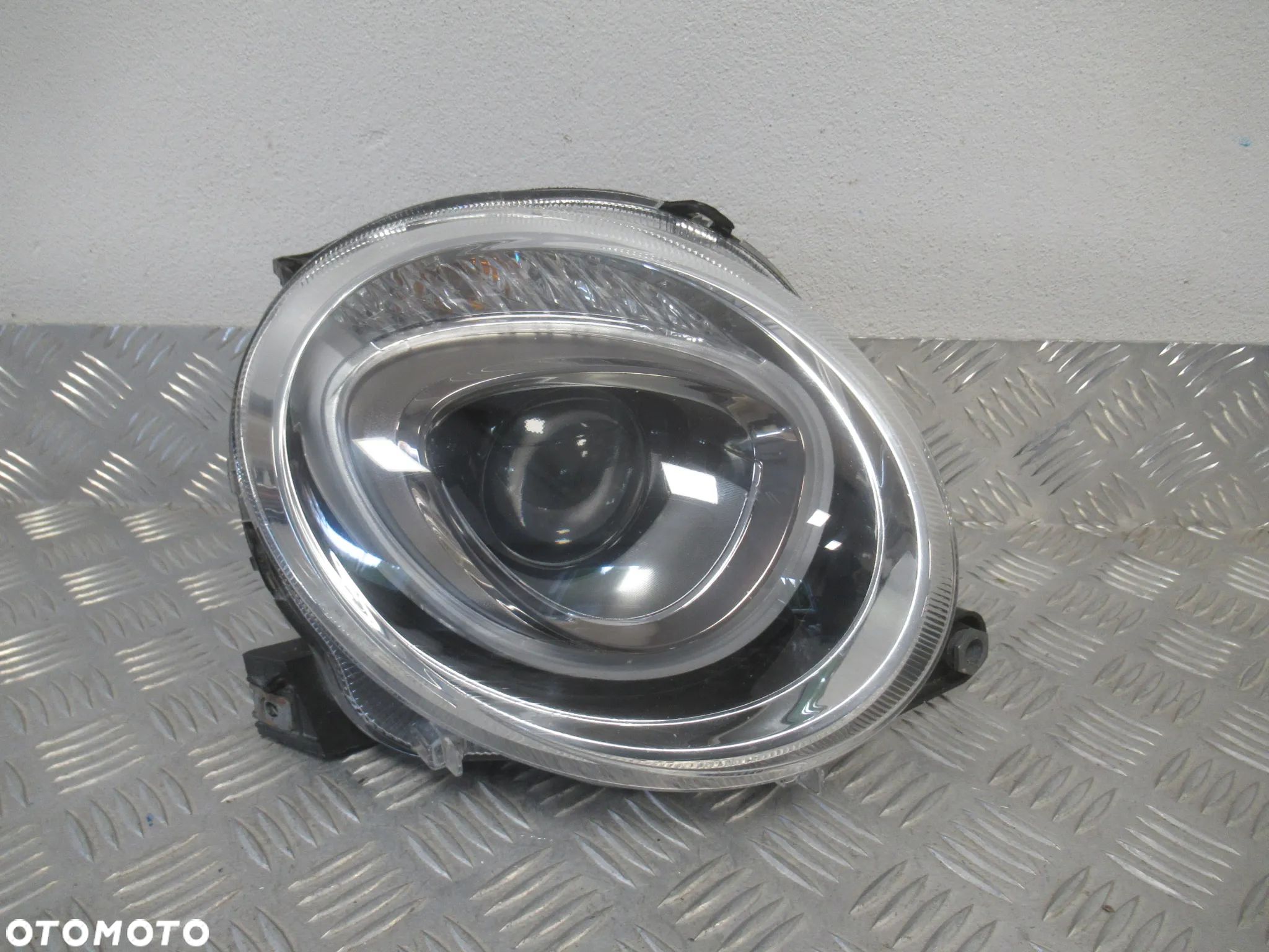 LAMPA PRZEDNIA PRZÓD PRAWA FIAT 500 LIFT 2015-2022 - 1