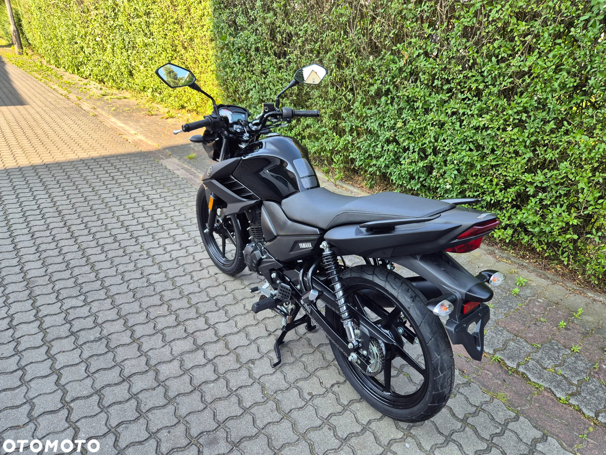 Yamaha YS - 4