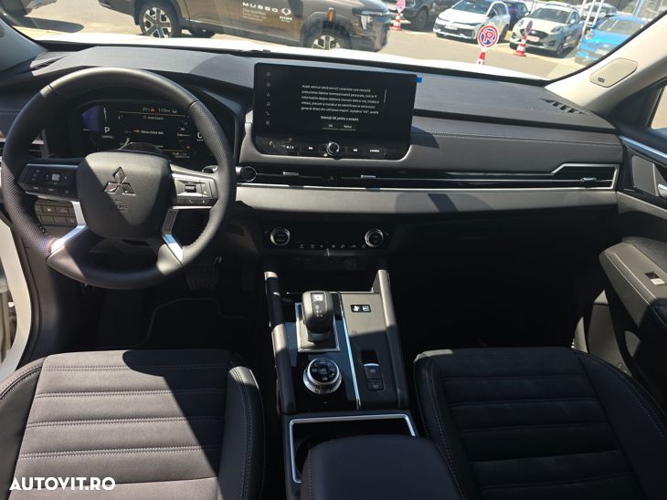 Mitsubishi Outlander 2.4 4WD - 14