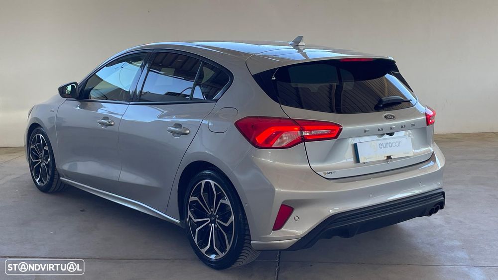 Ford Focus 1.0 EcoBoost S&S ST-LINE - 3