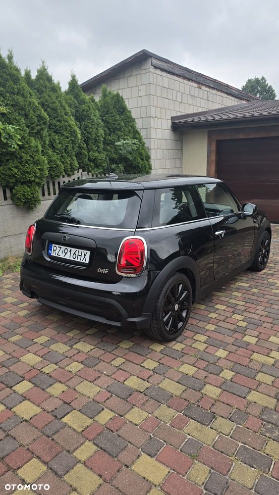 MINI Cooper Standard - 4