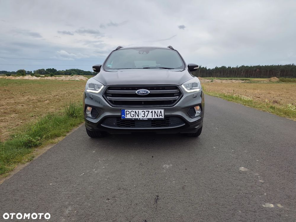 Ford Kuga 1.5 EcoBoost 2x4 ST-Line - 8