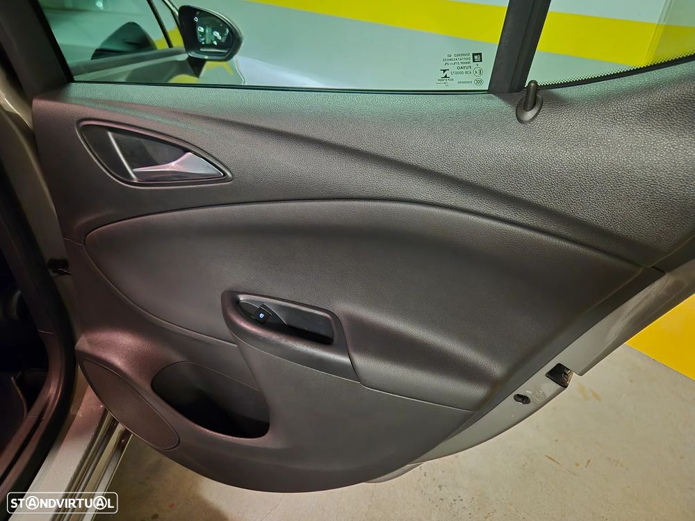 Opel Astra 1.6 CDTI Innovation S/S - 38