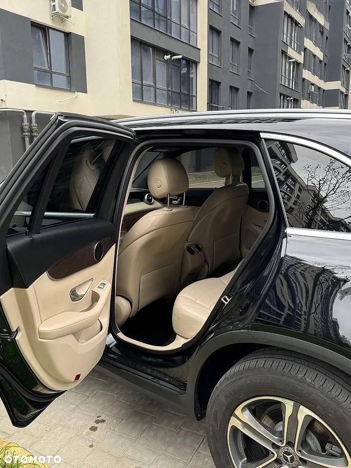 Mercedes-Benz GLC 300 4-Matic - 11