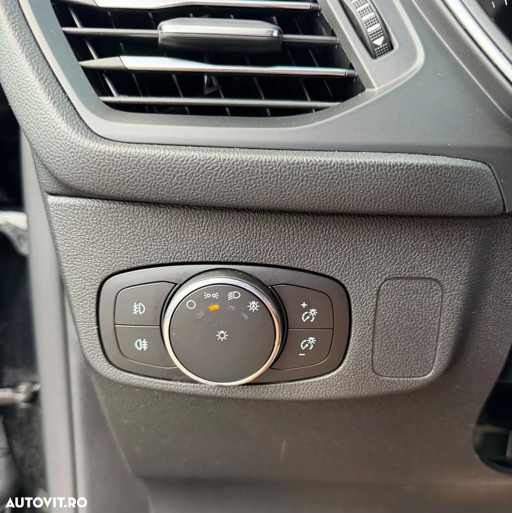 Ford Focus - 18