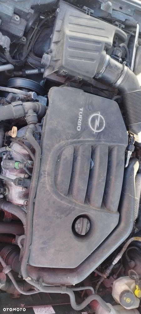 Opel Insignia - 12