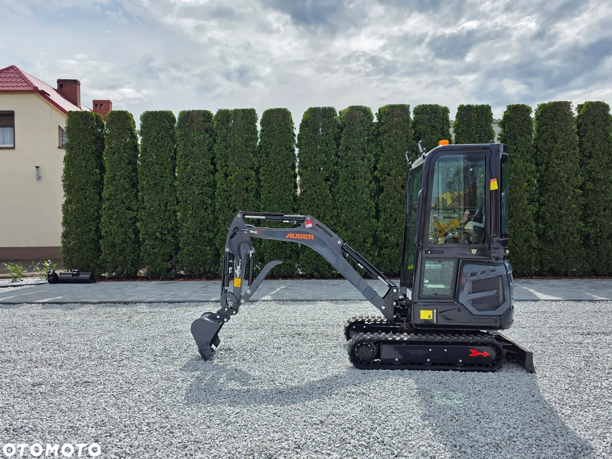 Inny AUGER NM 18, SILNIK KUBOTA, 3 ŁYŻKI - 9