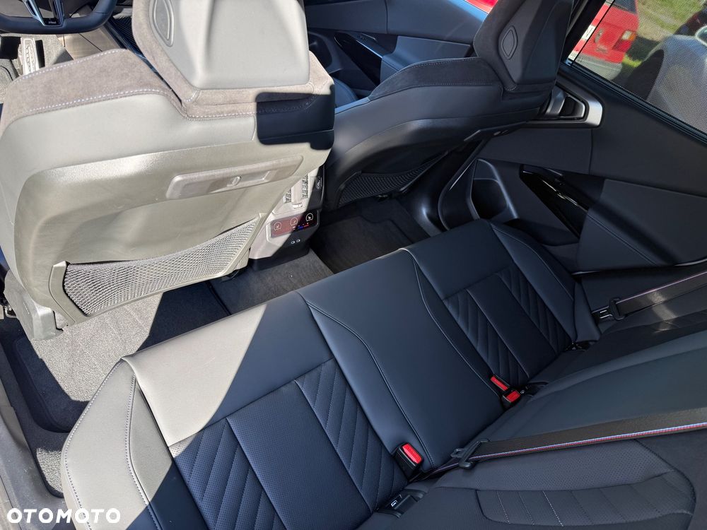 BMW X3 xDrive20d mHEV - 24