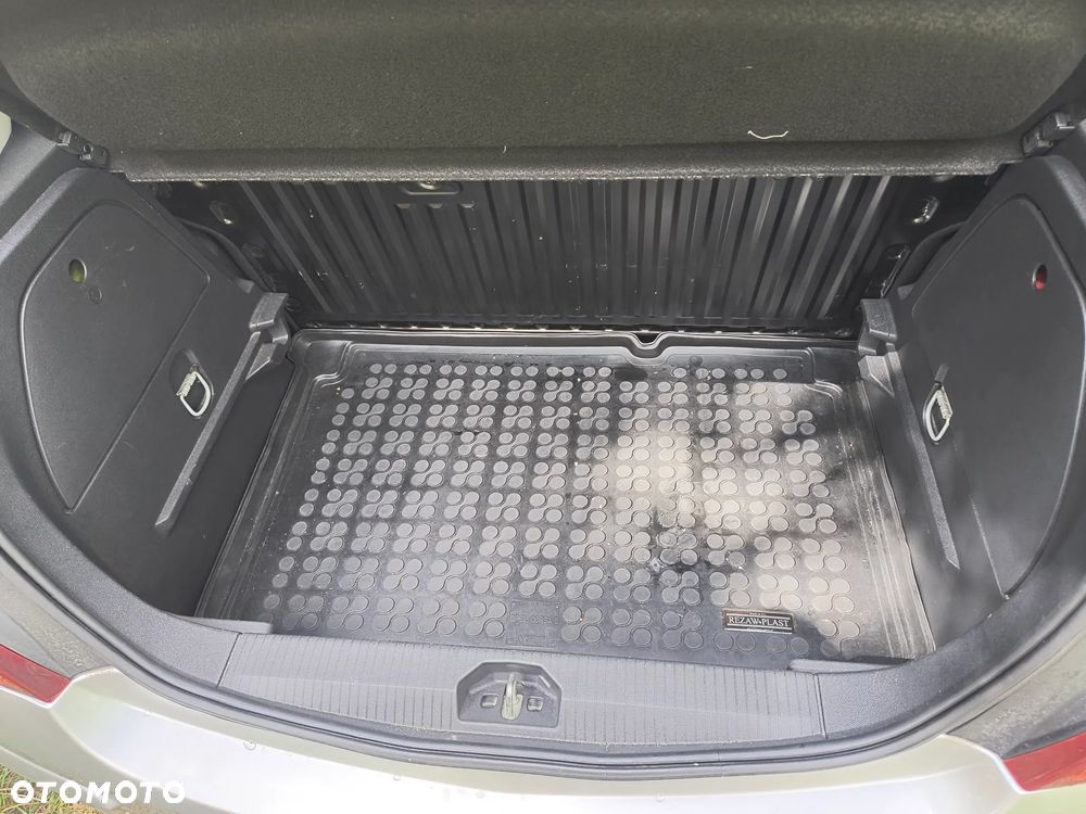 Opel Corsa 1.2 16V Essentia (klm) - 12