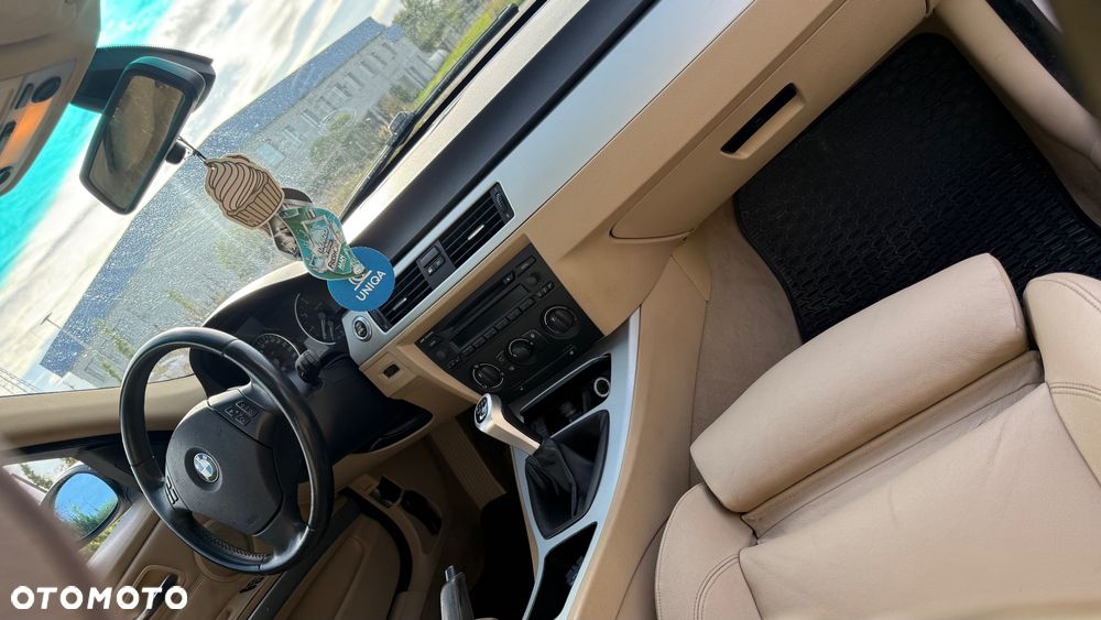 BMW Seria 3 320i - 18