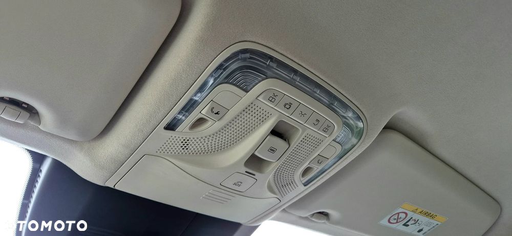 Mercedes-Benz Klasa V 300 d 4-Matic Exclusive 9G-Tronic (d³ugi) - 34