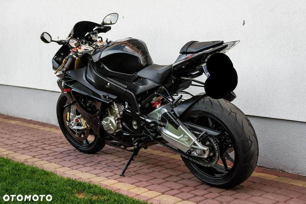 BMW S - 4