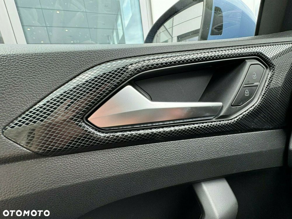 Volkswagen T-Cross - 21