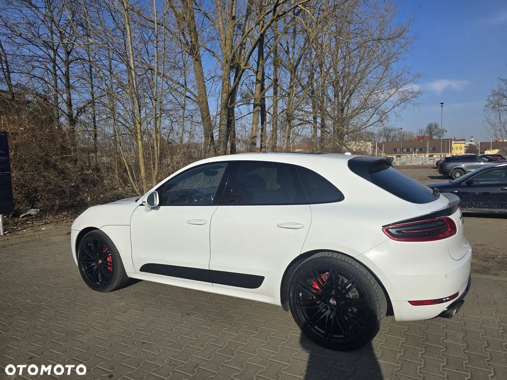 Porsche Macan Turbo - 5