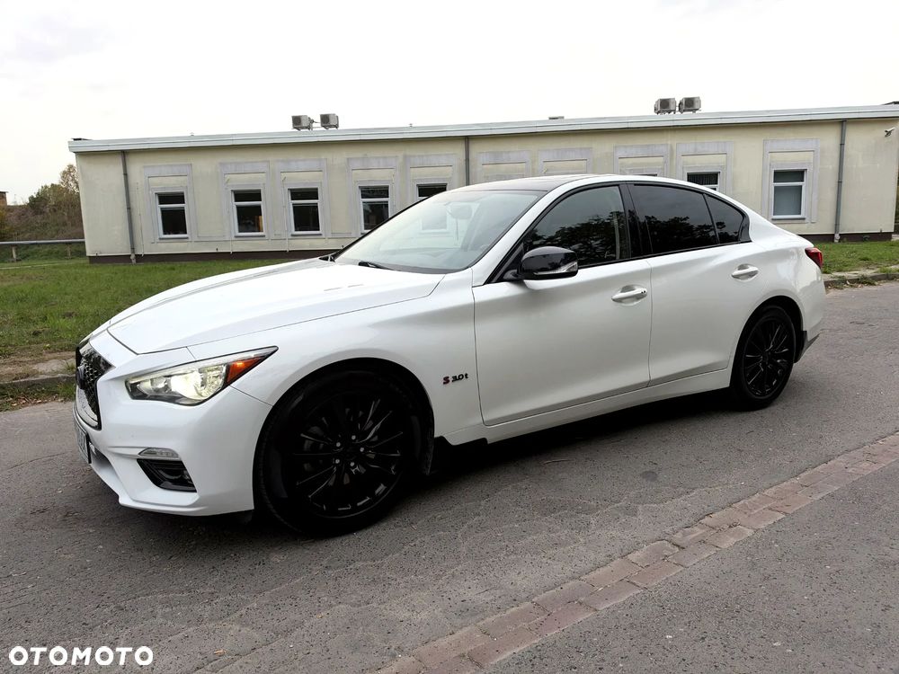 Infiniti Q50 - 2