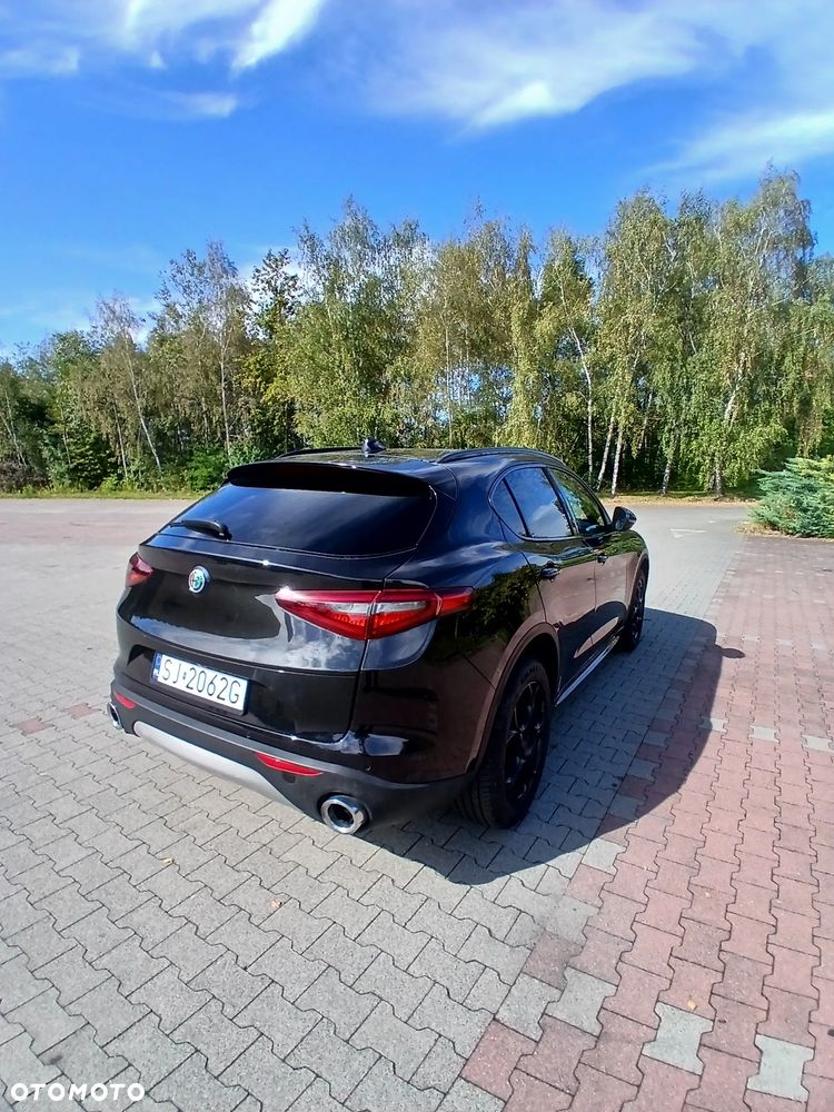 Alfa Romeo Stelvio 2022 photo 5