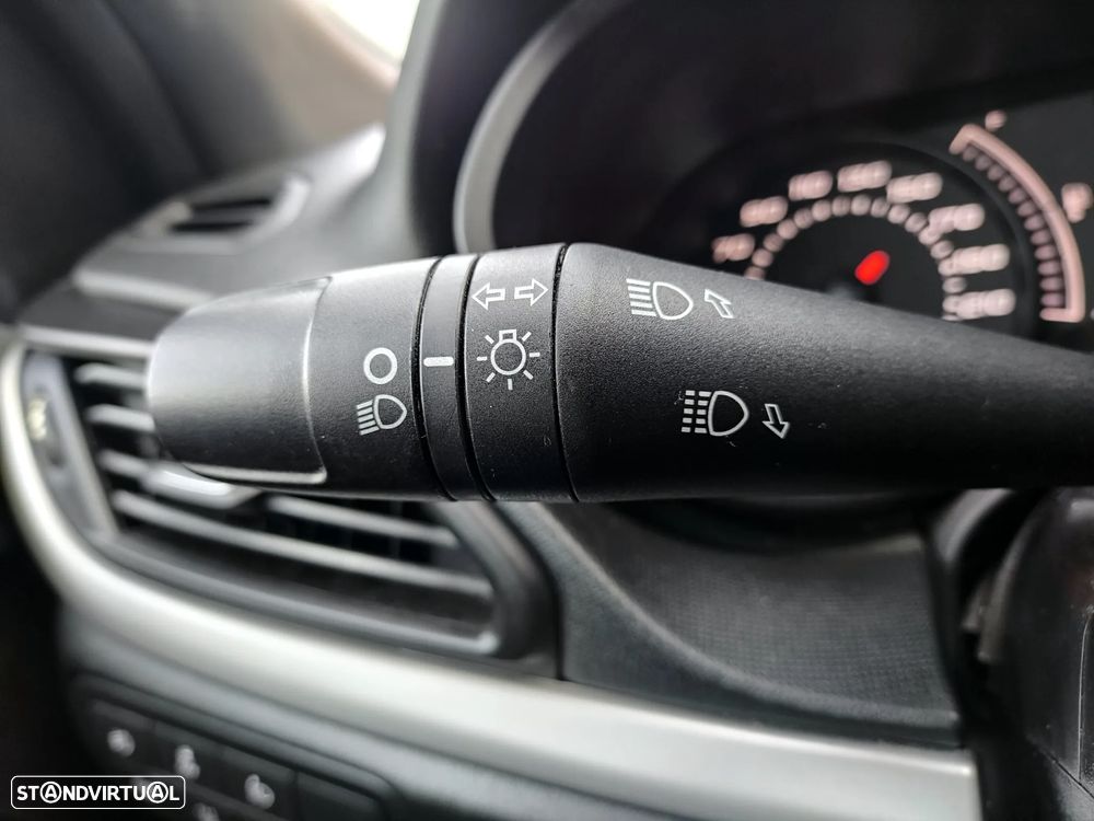 Fiat Tipo Station Wagon 1.3 M-Jet Street - 23