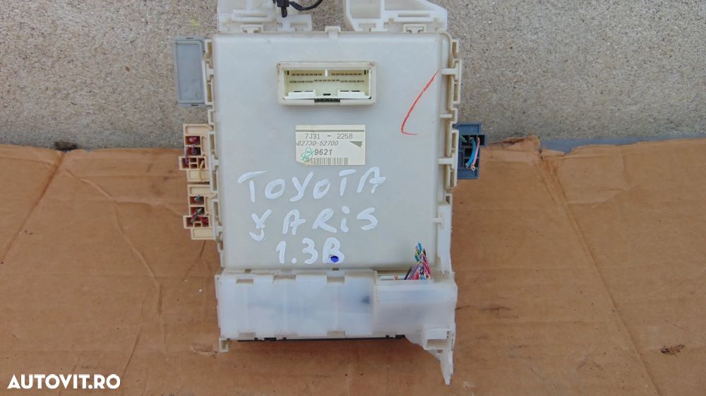 Panou sigurante Toyota Yaris motor 1.3 benzina an 2006-2009 cod 82730-52700 9621 - 2