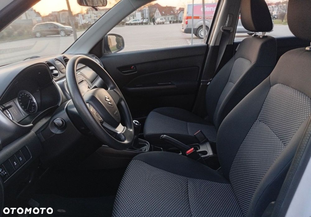 Suzuki Vitara - 18