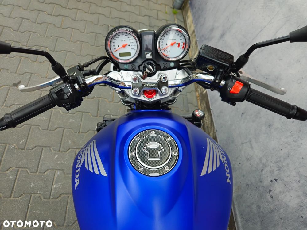 Honda CB - 8