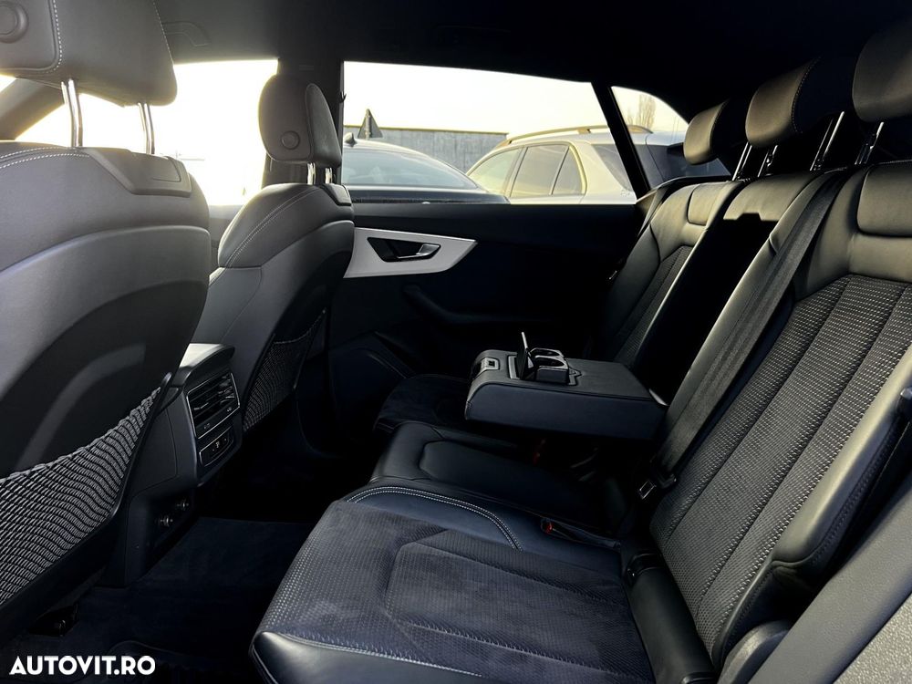 Audi Q8 55 TFSIe quattro tiptronic - 31