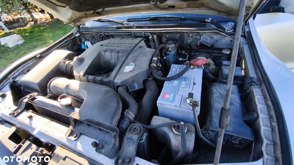 Mitsubishi Pajero 3.2 DID 7os - 17