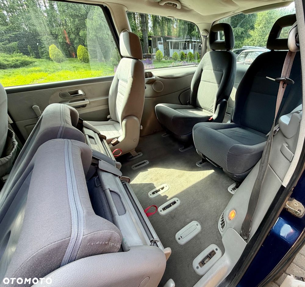 Seat Alhambra 2.0i Comfort - 30