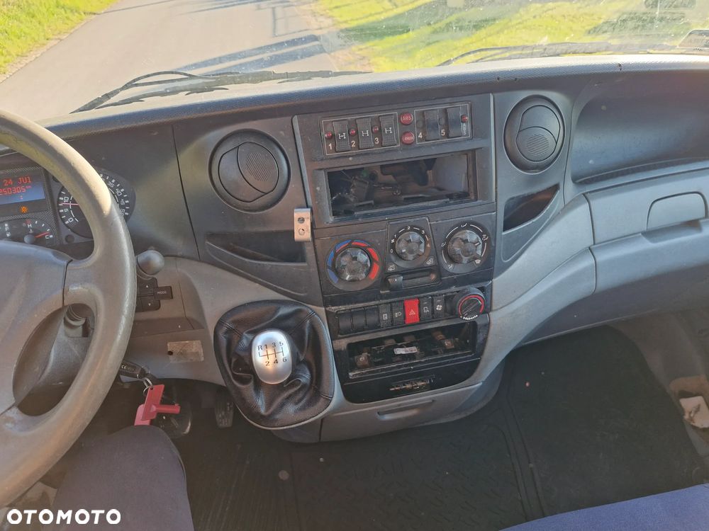 Iveco DAILY - 23