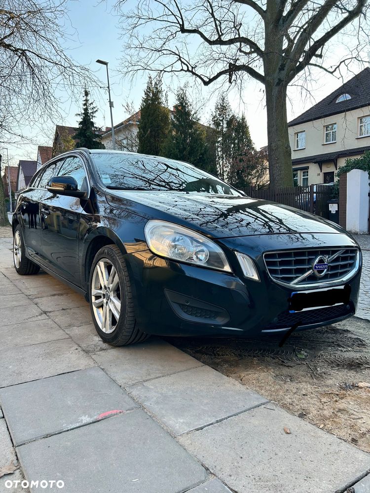 Volvo V60 D3 Summum - 2