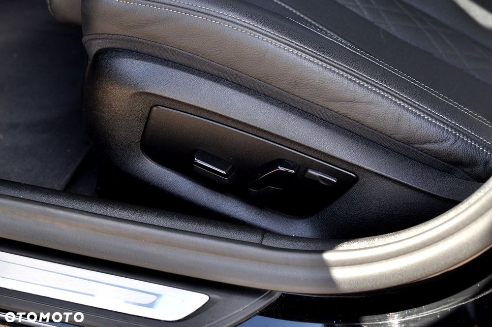 BMW Seria 5 520d xDrive Sport Line - 15