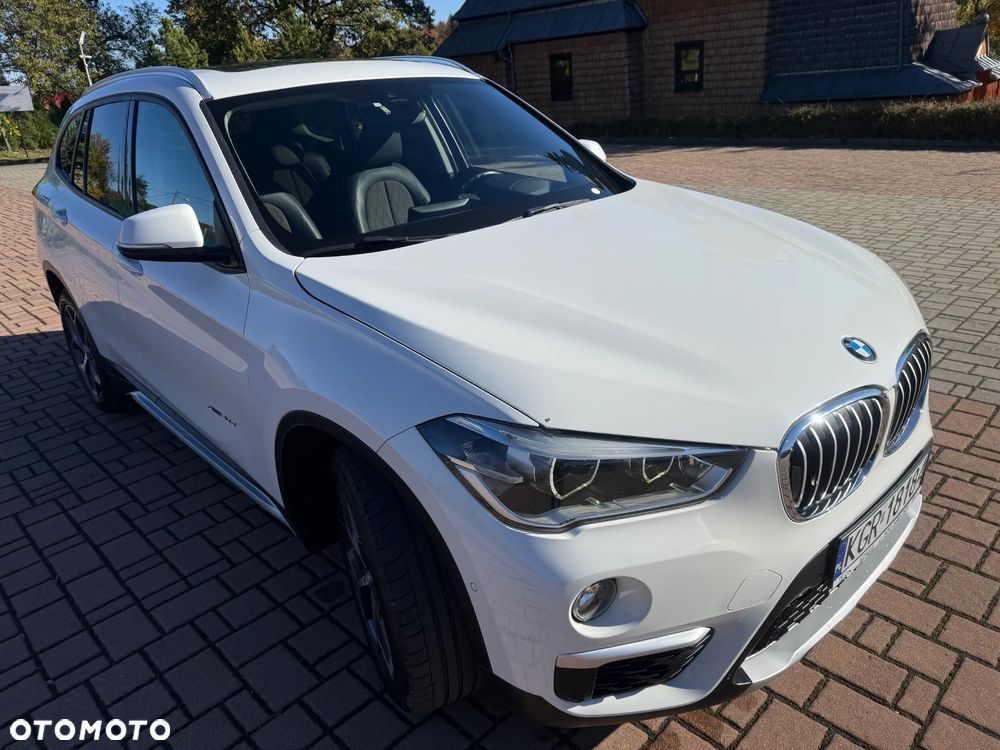 BMW X1 xDrive20d xLine - 11