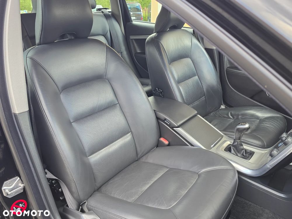 Volvo V70 D4 Summum - 28