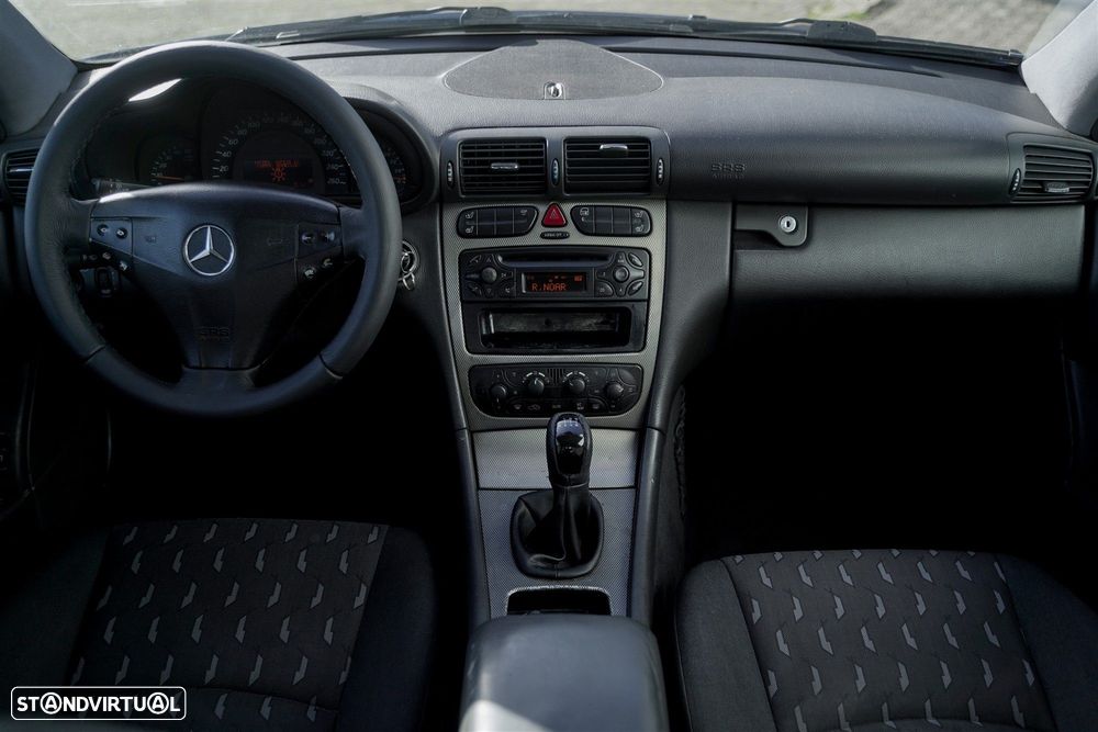 Mercedes-Benz C 220 - 13