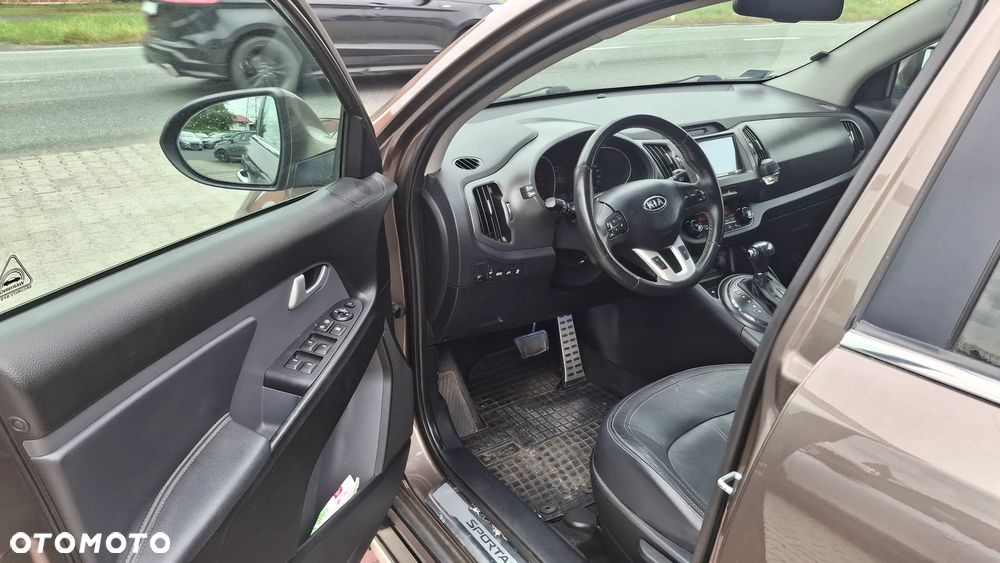 Kia Sportage 2.0 CRDI XL - 13