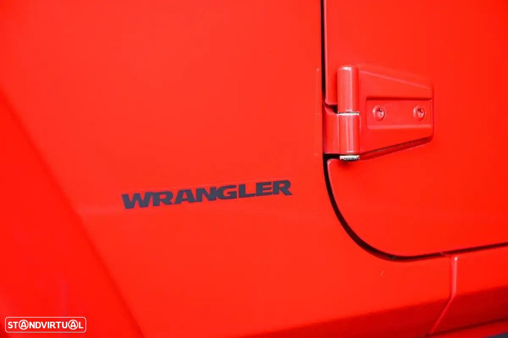 Jeep Wrangler 2.8 CRD Auto Sport - 15